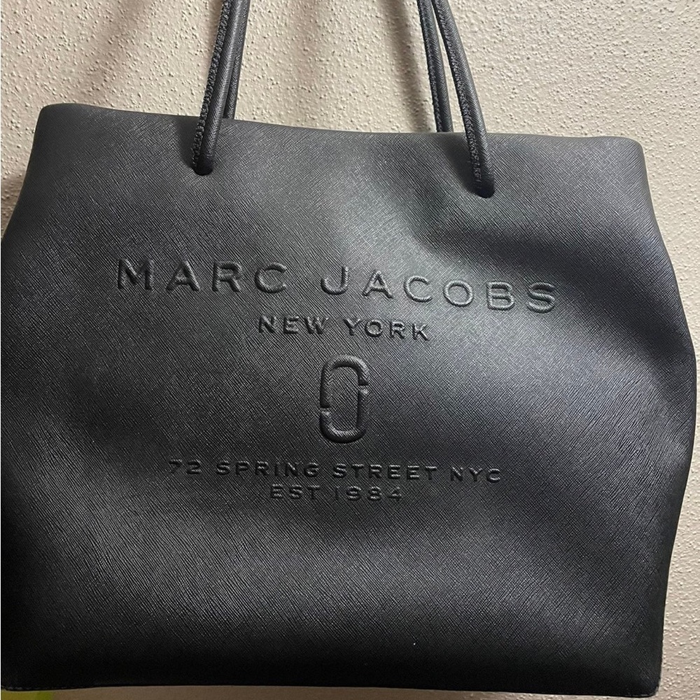 Marc Jacobs logo tote bag
